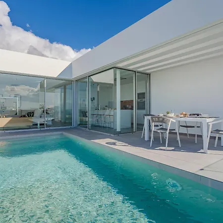 فيلة Estandar 4 - Casangular By Upper *