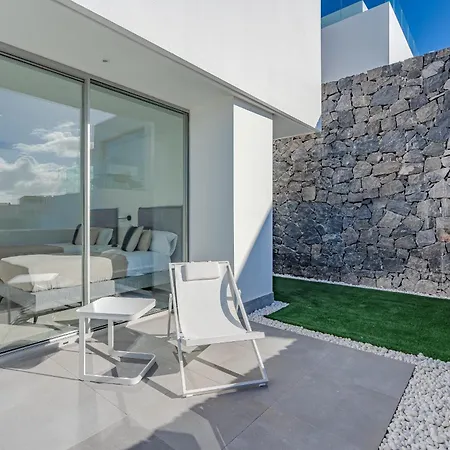 Estandar 4 - Casangular By Upper *