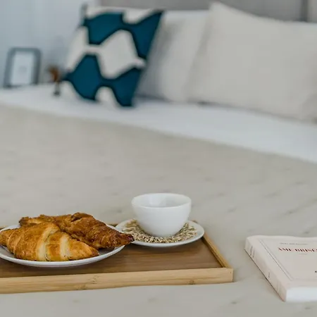 Estandar 4 - Casangular By Upper * أذيخي