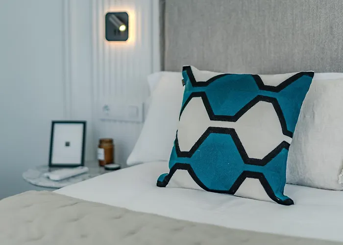 فيلة Estandar 4 - Casangular By Upper أذيخي