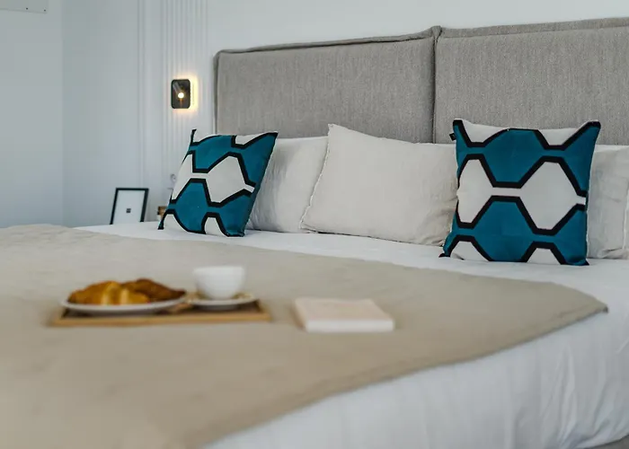 Estandar 4 - Casangular By Upper * أذيخي