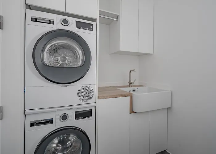 Estandar 4 - Casangular By Upper * أذيخي